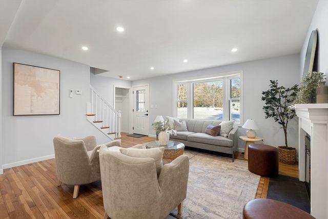 378 Linebrook Road, Ipswich, MA 01938