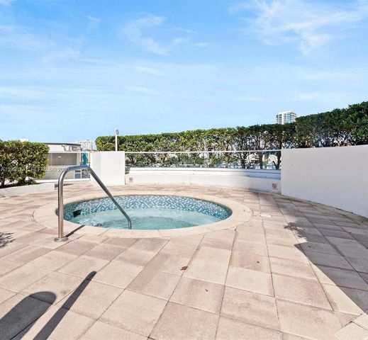 19500 Turnberry Way 12E, Aventura, FL 33180