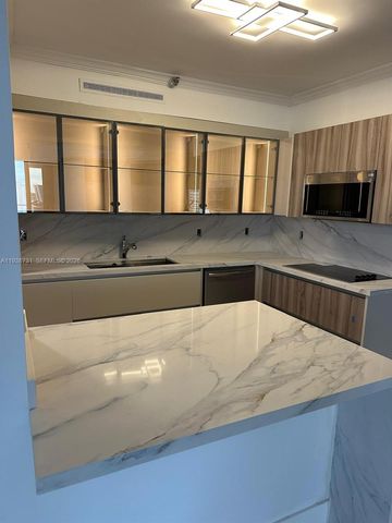 19500 Turnberry Way 12E, Aventura, FL 33180