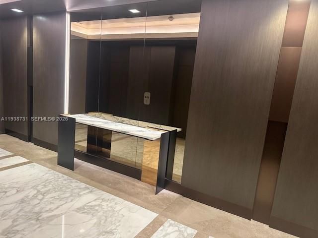 19500 Turnberry Way 12E, Aventura, FL 33180