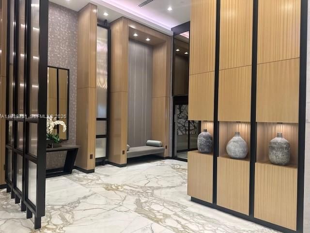 19500 Turnberry Way 12E, Aventura, FL 33180