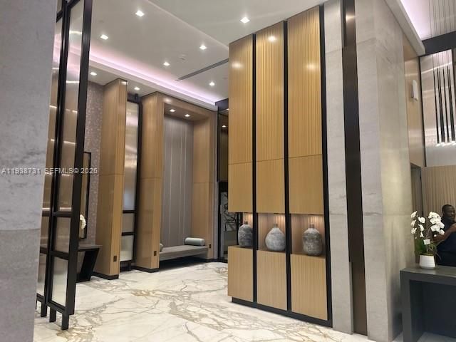 19500 Turnberry Way 12E, Aventura, FL 33180