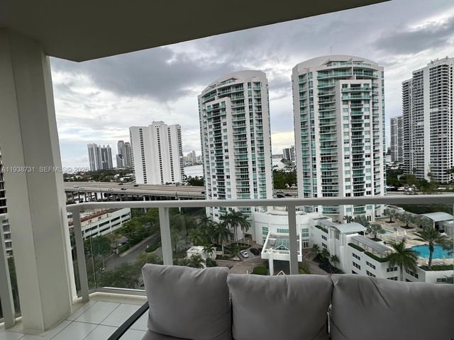 19500 Turnberry Way 12E, Aventura, FL 33180