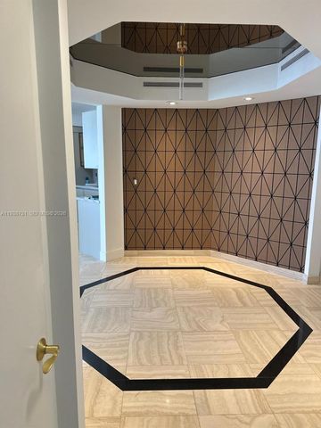 19500 Turnberry Way 12E, Aventura, FL 33180