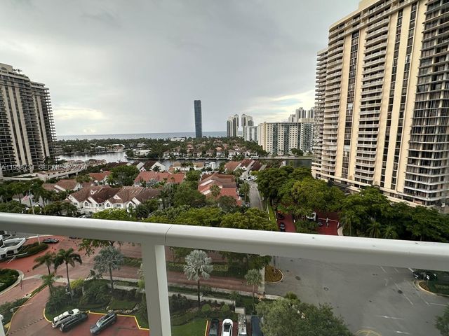 19500 Turnberry Way 12E, Aventura, FL 33180