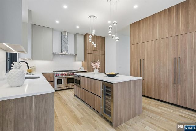 7 Cedar Court, Demarest, NJ 07627