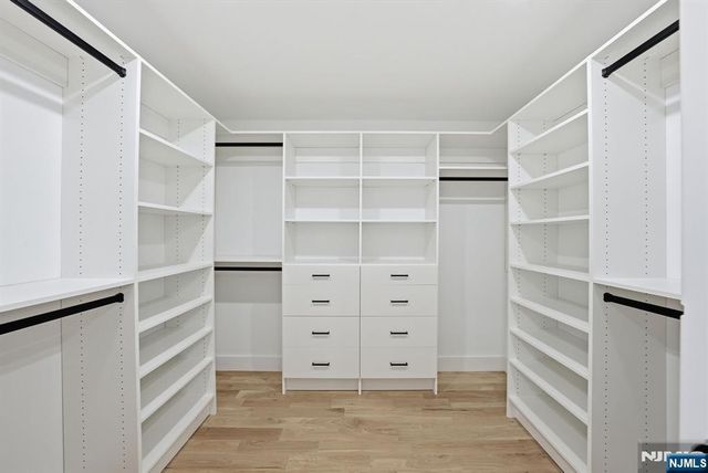 7 Cedar Court, Demarest, NJ 07627