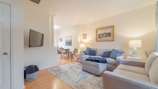 2898 Cambridge Way, Highland, IN 46322