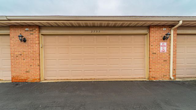 2898 Cambridge Way, Highland, IN 46322