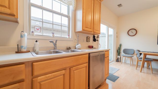 2898 Cambridge Way, Highland, IN 46322