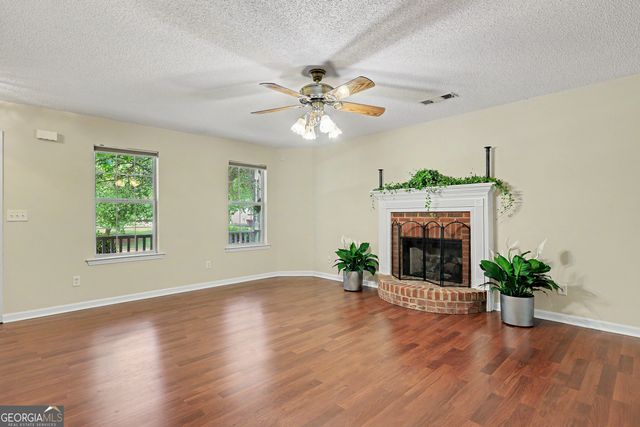 206 Christian Walk, Mcdonough, GA 30252