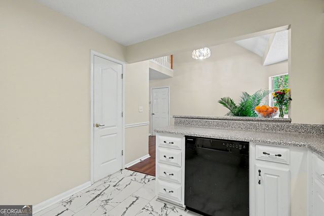 206 Christian Walk, Mcdonough, GA 30252