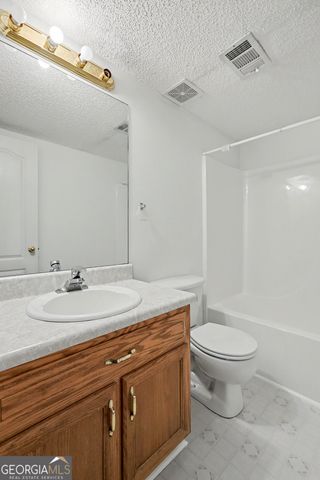 206 Christian Walk, Mcdonough, GA 30252
