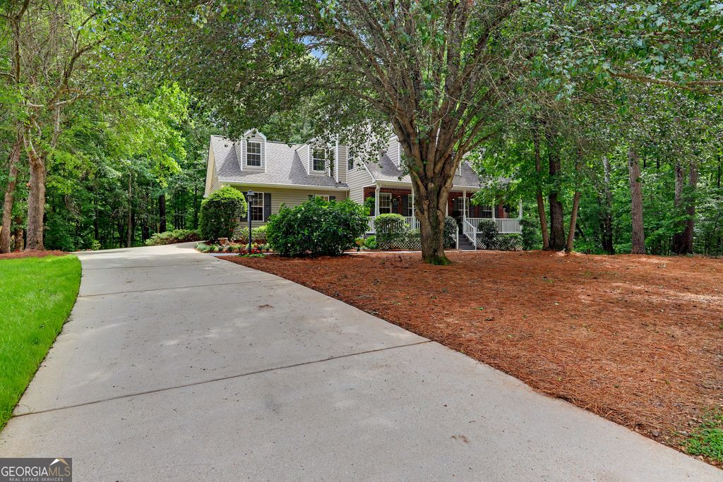 206 Christian Walk, Mcdonough, GA 30252