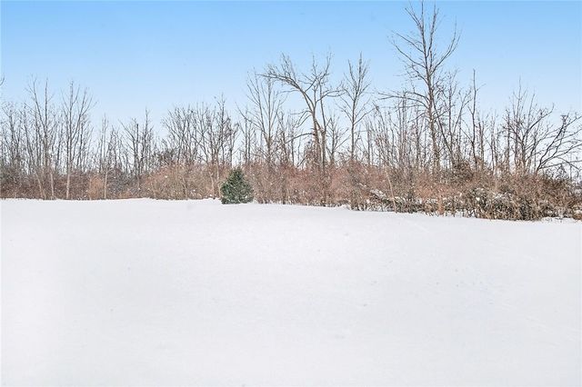 35 Maple Center Road, Greece, NY 14468