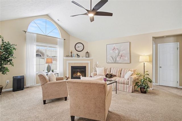 35 Maple Center Road, Greece, NY 14468