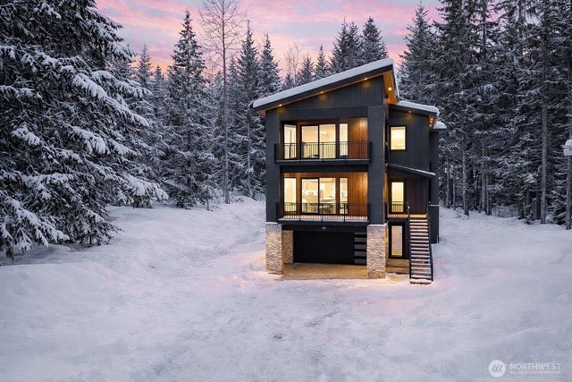 31 Kendall PL, Snoqualmie Pass, WA 98068