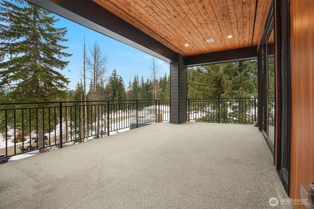 31 Kendall PL, Snoqualmie Pass, WA 98068