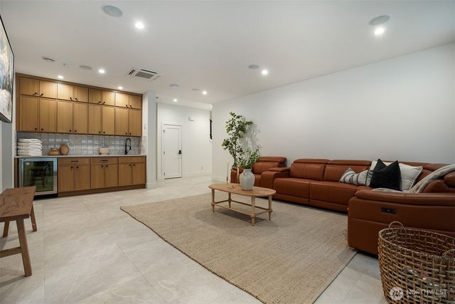 31 Kendall PL, Snoqualmie Pass, WA 98068