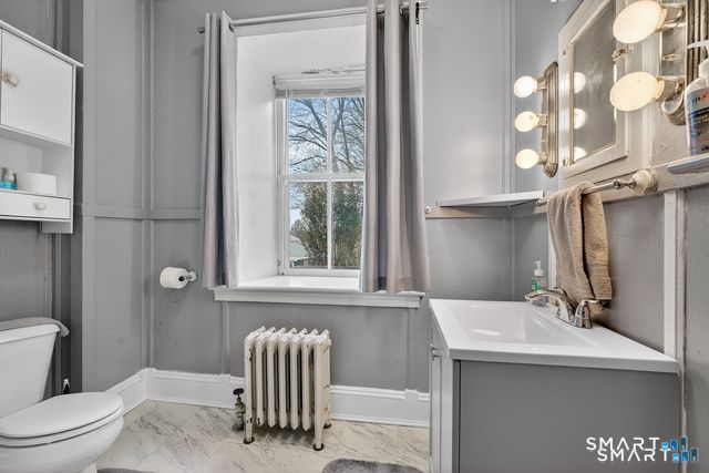 153 Old Norwich Road, Waterford, CT 06375