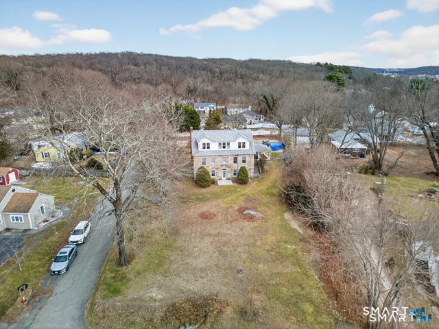 153 Old Norwich Road, Waterford, CT 06375