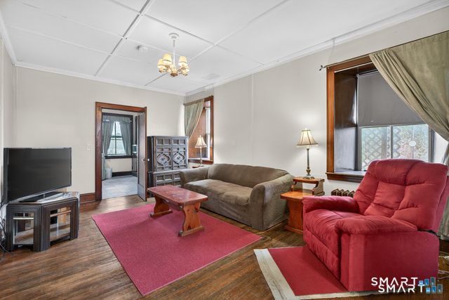 153 Old Norwich Road, Waterford, CT 06375