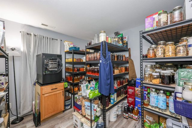 1945 York Court, Huntington, IN 46750