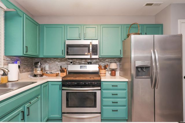 1945 York Court, Huntington, IN 46750