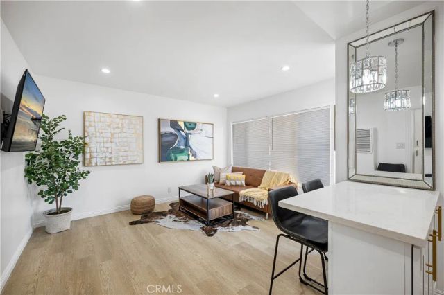 4214 Montclair, Los Angeles, CA 90018