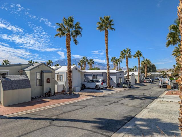 70200 Dillon Road 422, Desert Hot Springs, CA 92241