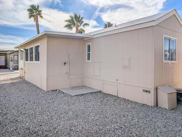 70200 Dillon Road 422, Desert Hot Springs, CA 92241