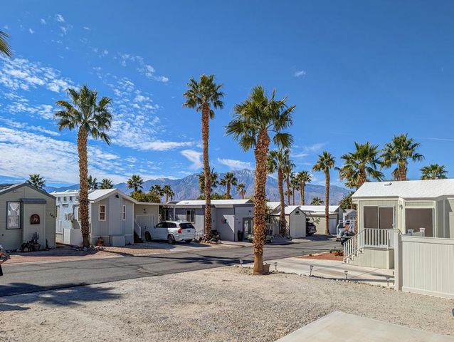 70200 Dillon Road 422, Desert Hot Springs, CA 92241