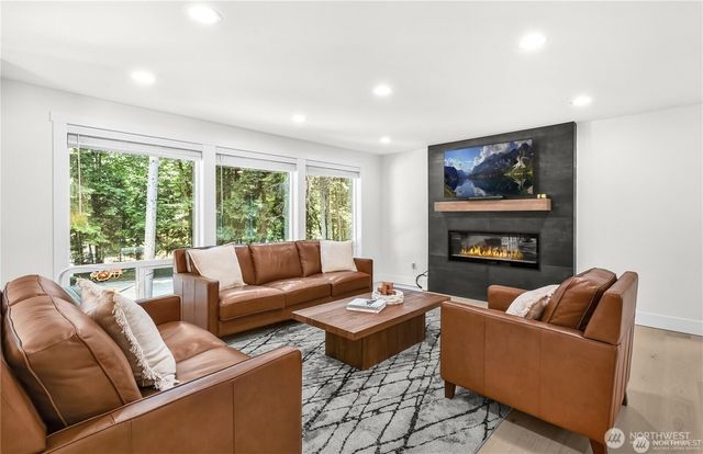 19417 153rd Ave NE, Woodinville, WA 98072