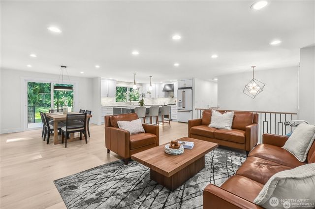 19417 153rd Ave NE, Woodinville, WA 98072