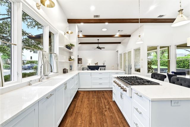 9001 Thickwoods CV, Austin, TX 78735