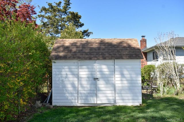 2800 Genessee Street, North Bellmore, NY 11710