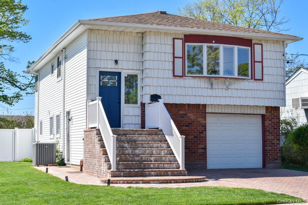 2800 Genessee Street, North Bellmore, NY 11710
