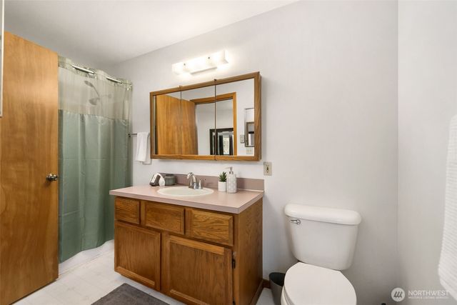 21 NE Admiral Drive, Belfair, WA 98528