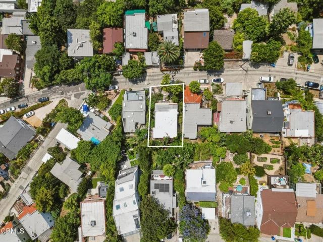 3911 De Longpre Avenue, Los Angeles, CA 90027
