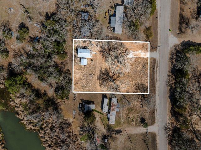 186 Zimmerman Ave, Bastrop, TX 78602