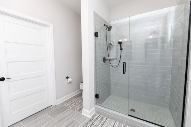 886 Cherry Grove Dr, Hendersonville, TN 37075