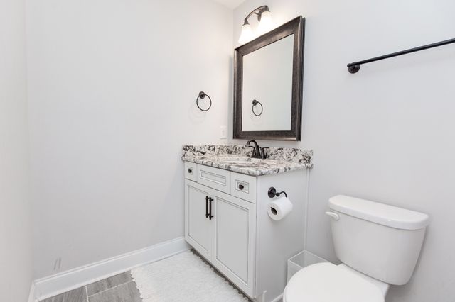 886 Cherry Grove Dr, Hendersonville, TN 37075