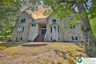 205 Osprey Way, Middle Smithfield Twp, PA 18302