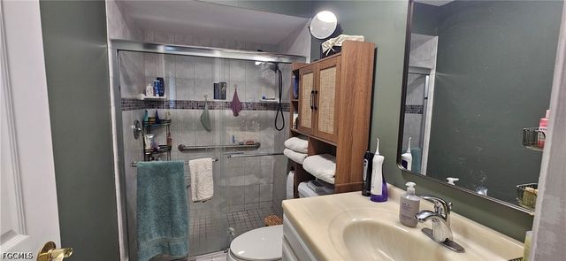 1823 SE 15th ST, Cape Coral, FL 33990