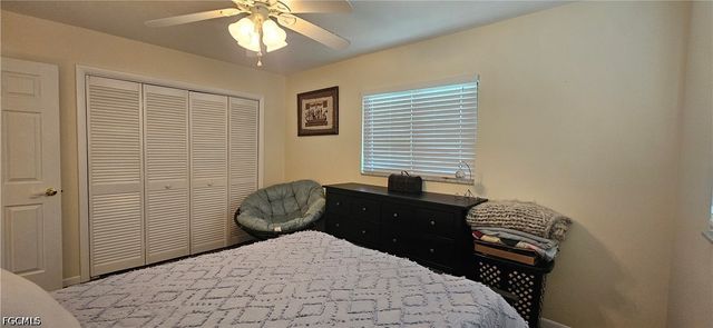 1823 SE 15th ST, Cape Coral, FL 33990