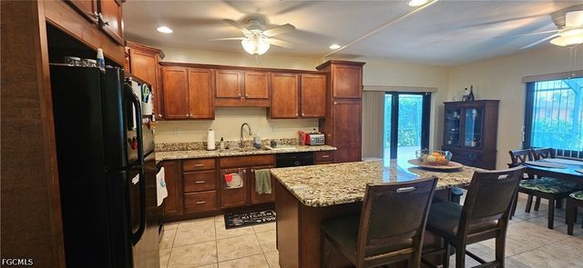 1823 SE 15th ST, Cape Coral, FL 33990