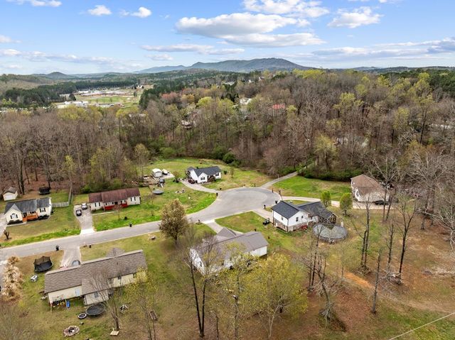 142 Kids Drive, Dalton, GA 30720