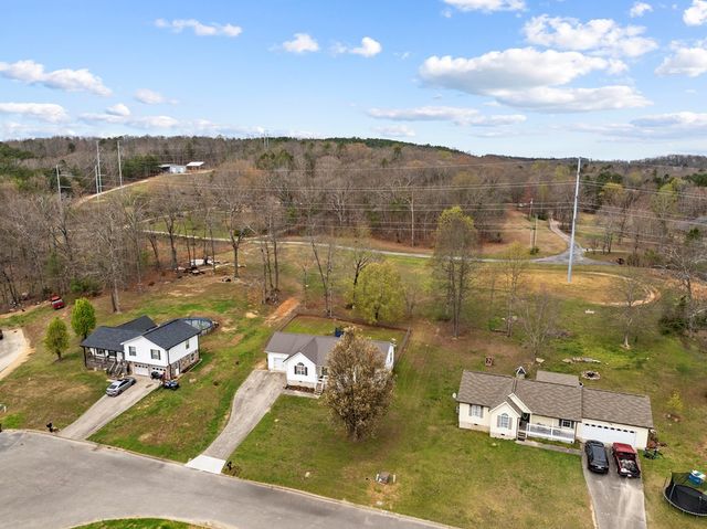 142 Kids Drive, Dalton, GA 30720