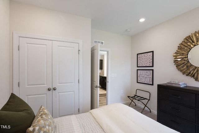 2025 English Saddle Lane, Durham, NC 27703