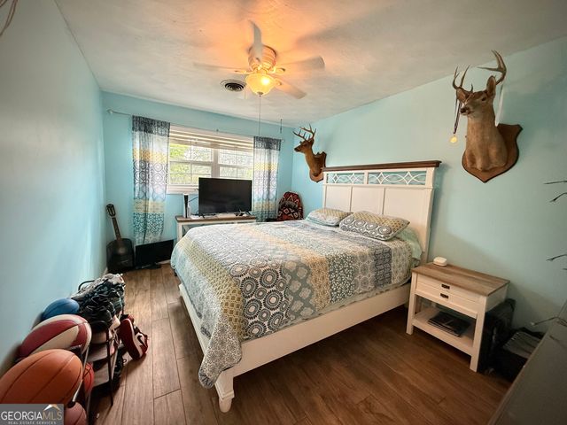 396 Douglas Highway, Hazlehurst, GA 31539